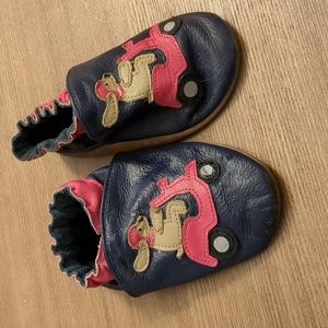 Robeez 18-24 months dog scooter crib shoes moccasins